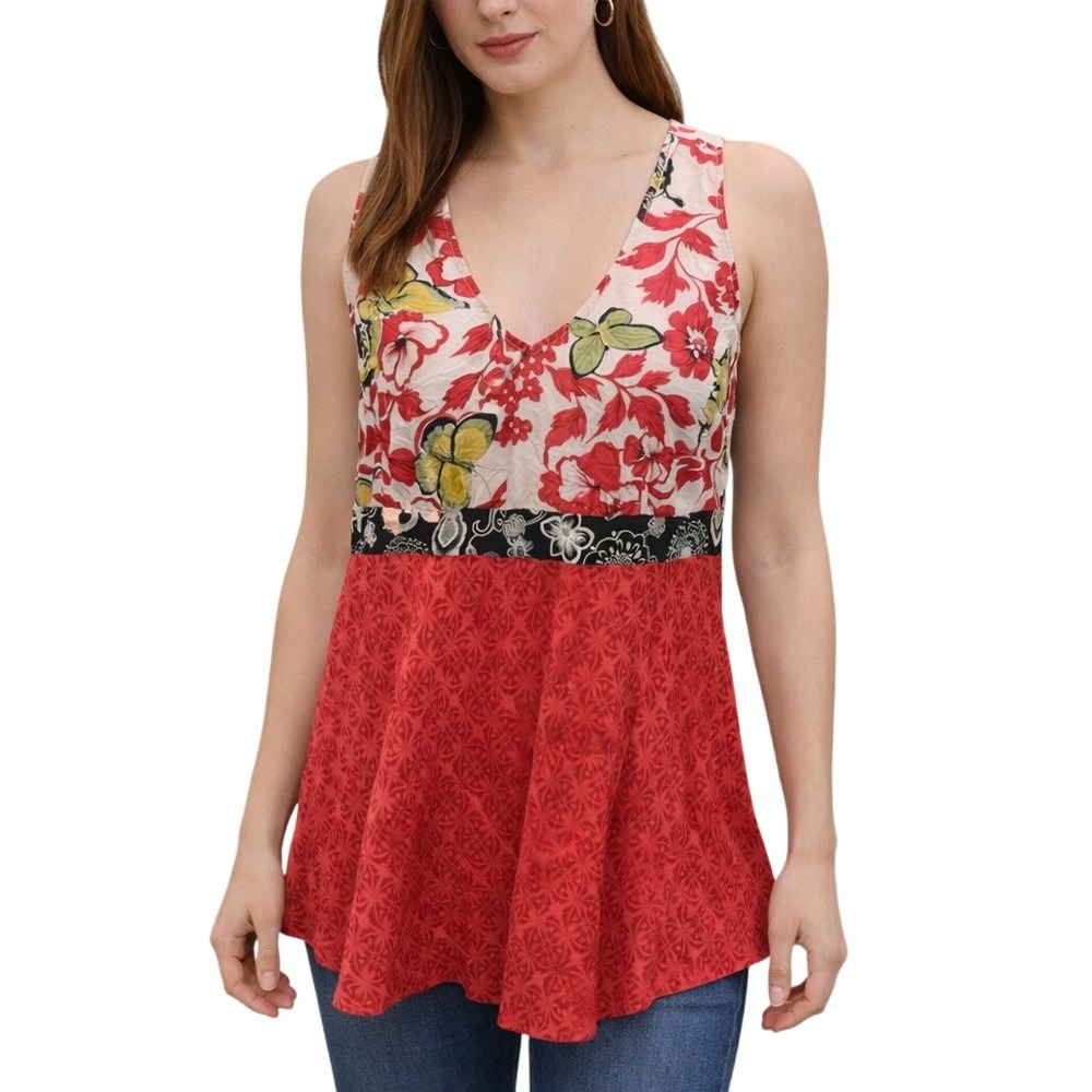 CAbi 948 Red Silk‎ Floral Butterfly Tunic Blouse Top Size Medium Red Sleeveless